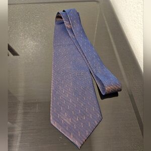 Giorgio Armani Collezioni 100% Silk Tie #758-2